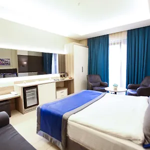 3* Otel Random