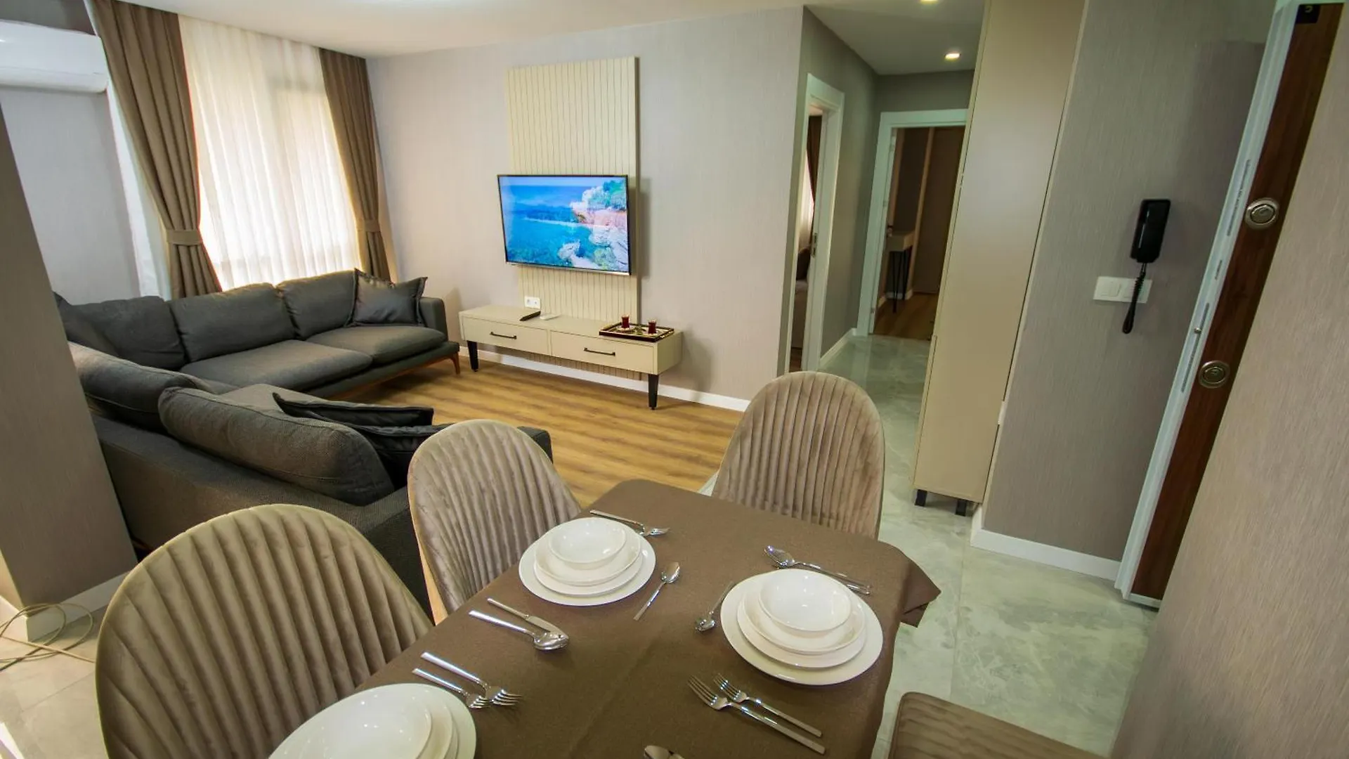 Luxury Life Suites Istanbul 3*,