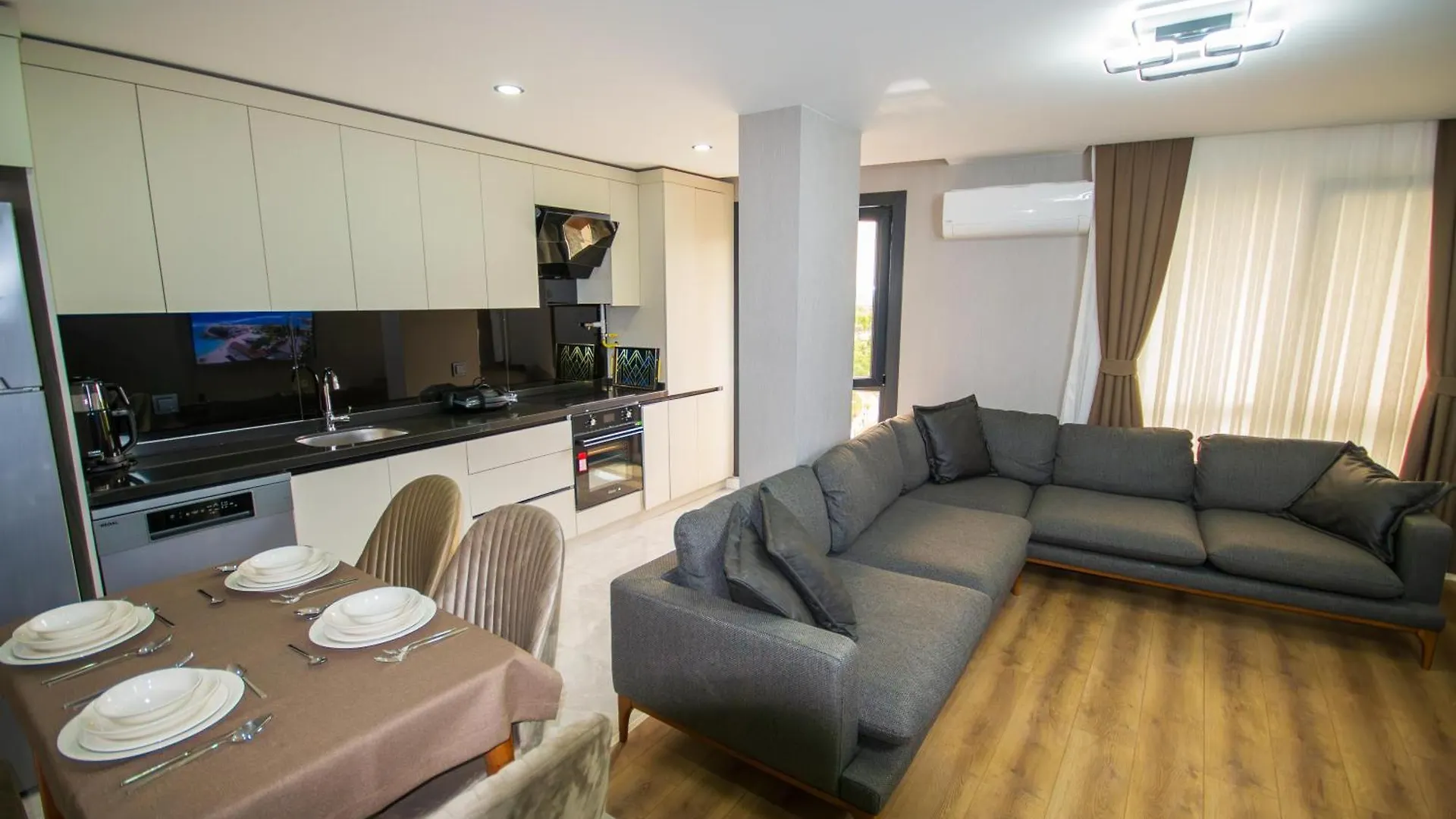 Luxury Life Suites Istanbul 3*,